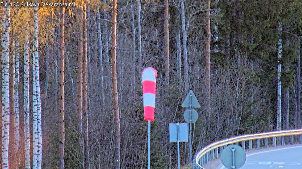Kelikamerat Kuva Tie 438, Sulkava, Vekaransalmi, Sulkava, Etelä-Savo