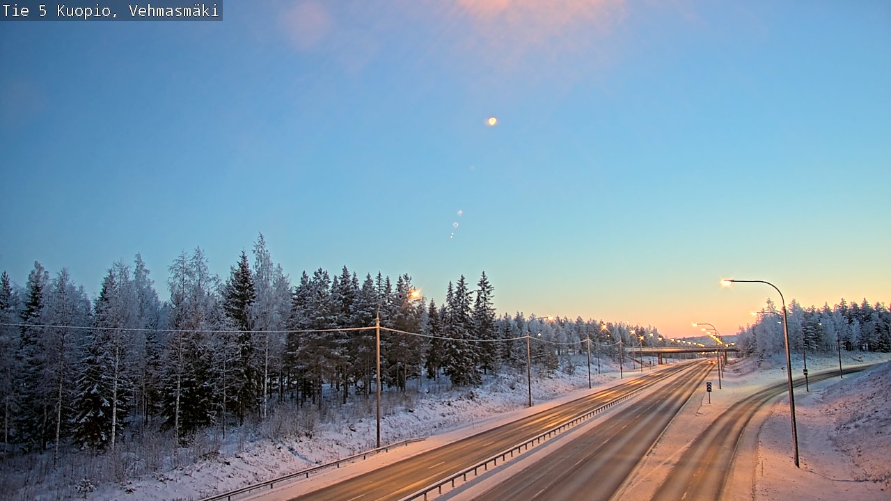 Weather Camera Image Väg 5 Kuopio, Vehmasmäki, Kuopio, Pohjois-Savo