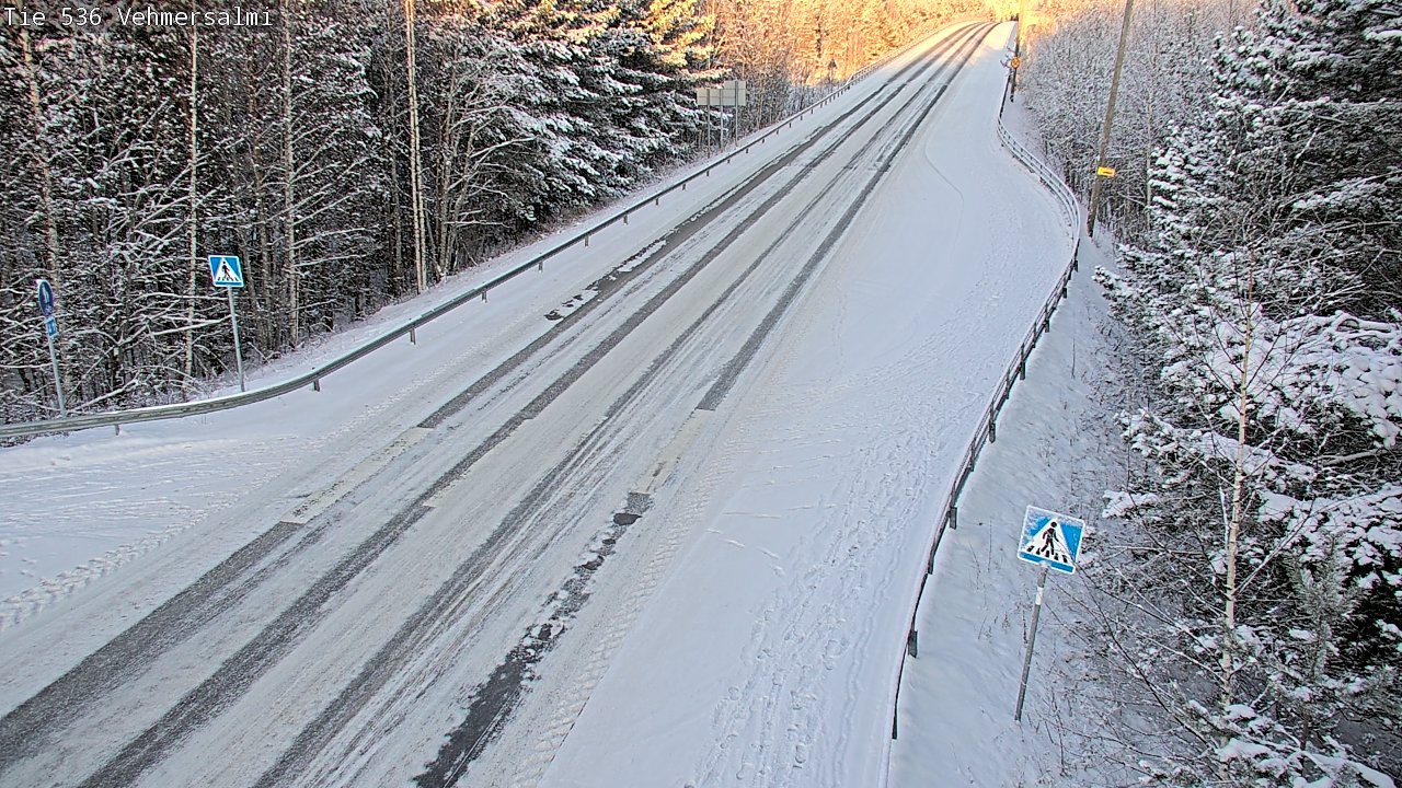 Weather Camera Image Väg 536 Kuopio, Vehmersalmi, Kuopio, Pohjois-Savo