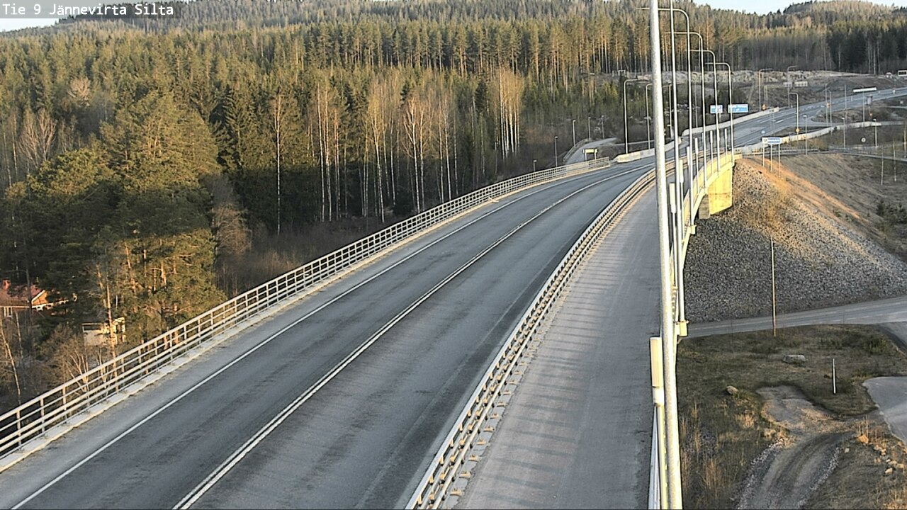 Weather Camera Image Road 9 Kuopio, Jännevirran silta, Kuopio, Pohjois-Savo
