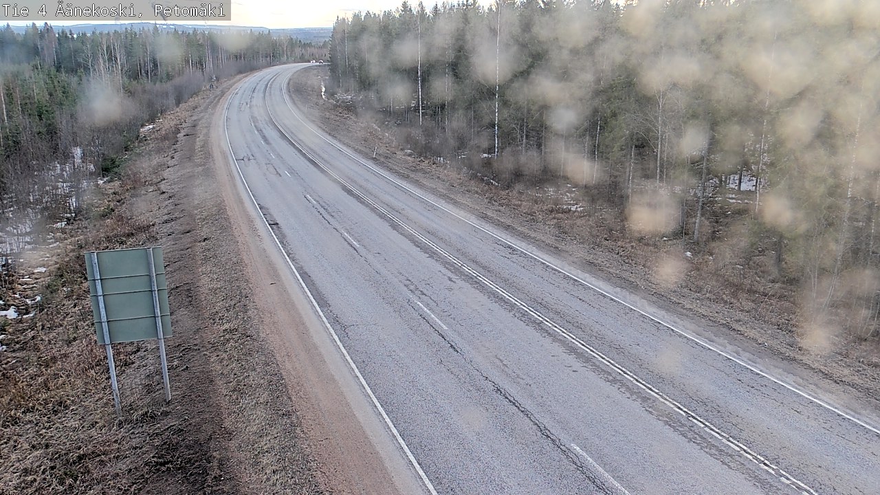 Weather Camera Image Road 4 Äänekoski. PetomäkiPetomäki, Äänekoski, Keski-Suomi