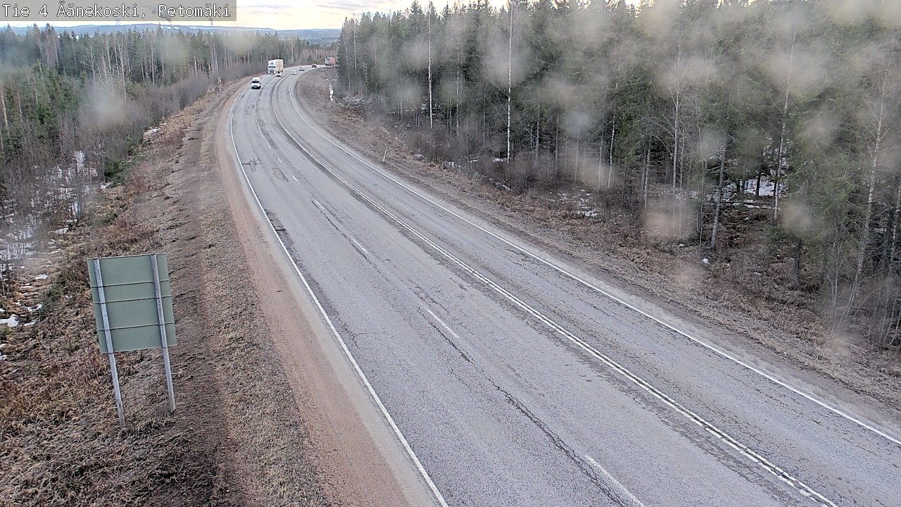 Weather Camera Image Road 4 Äänekoski. PetomäkiPetomäki, Äänekoski, Keski-Suomi