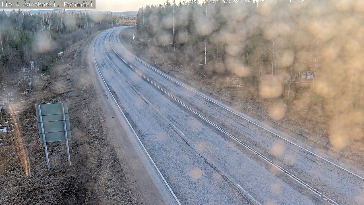 Weather Camera Image Road 4 Äänekoski. PetomäkiPetomäki, Äänekoski, Keski-Suomi