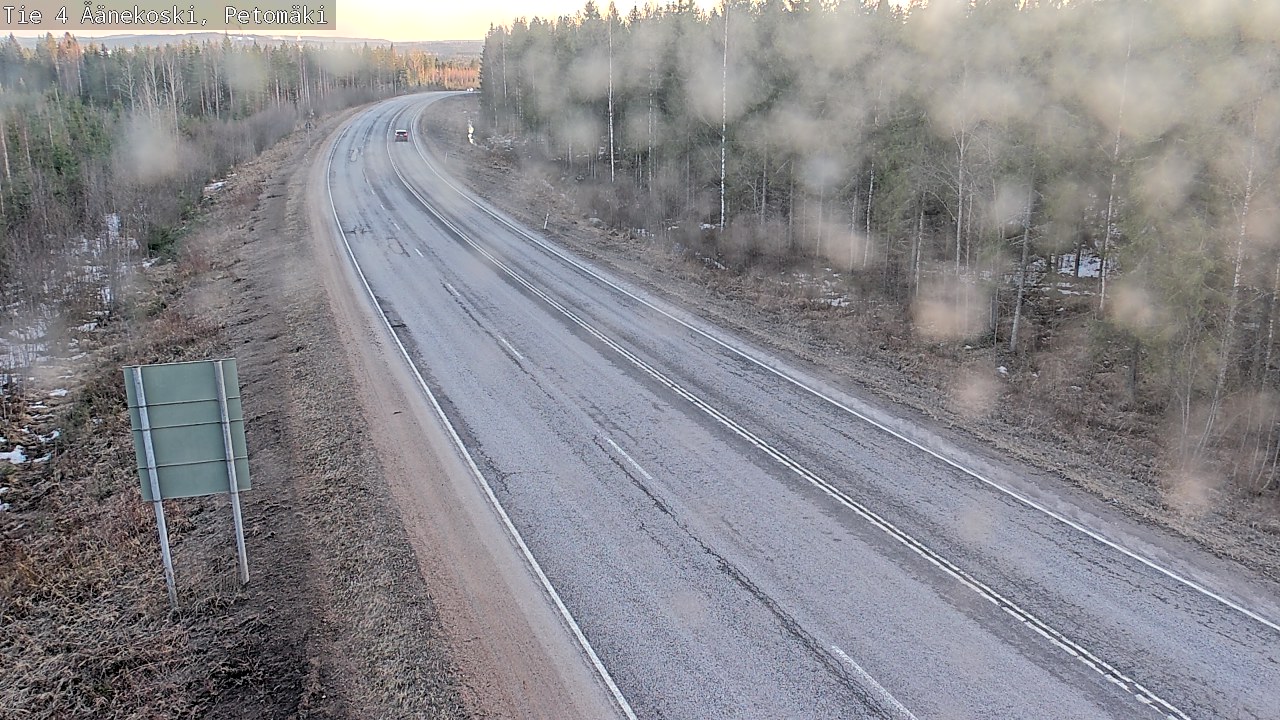 Weather Camera Image Road 4 Äänekoski. PetomäkiPetomäki, Äänekoski, Keski-Suomi