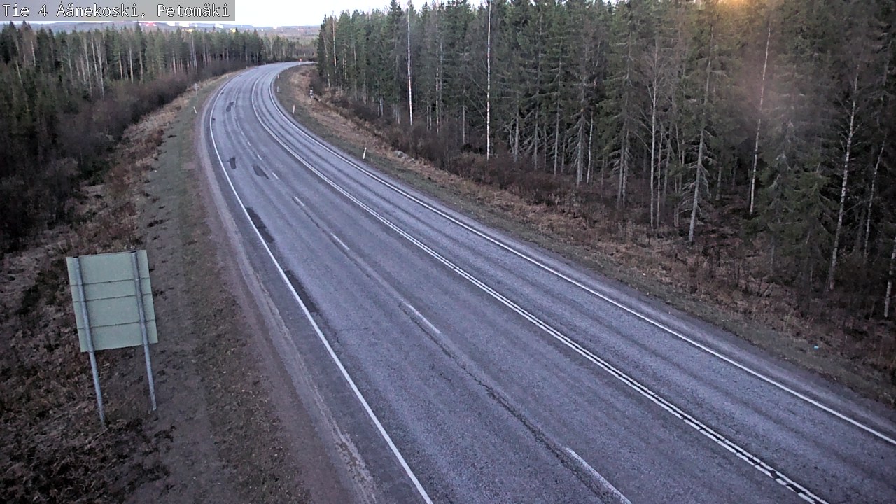 Weather Camera Image Väg 4 Äänekoski. PetomäkiPetomäki, Äänekoski, Keski-Suomi