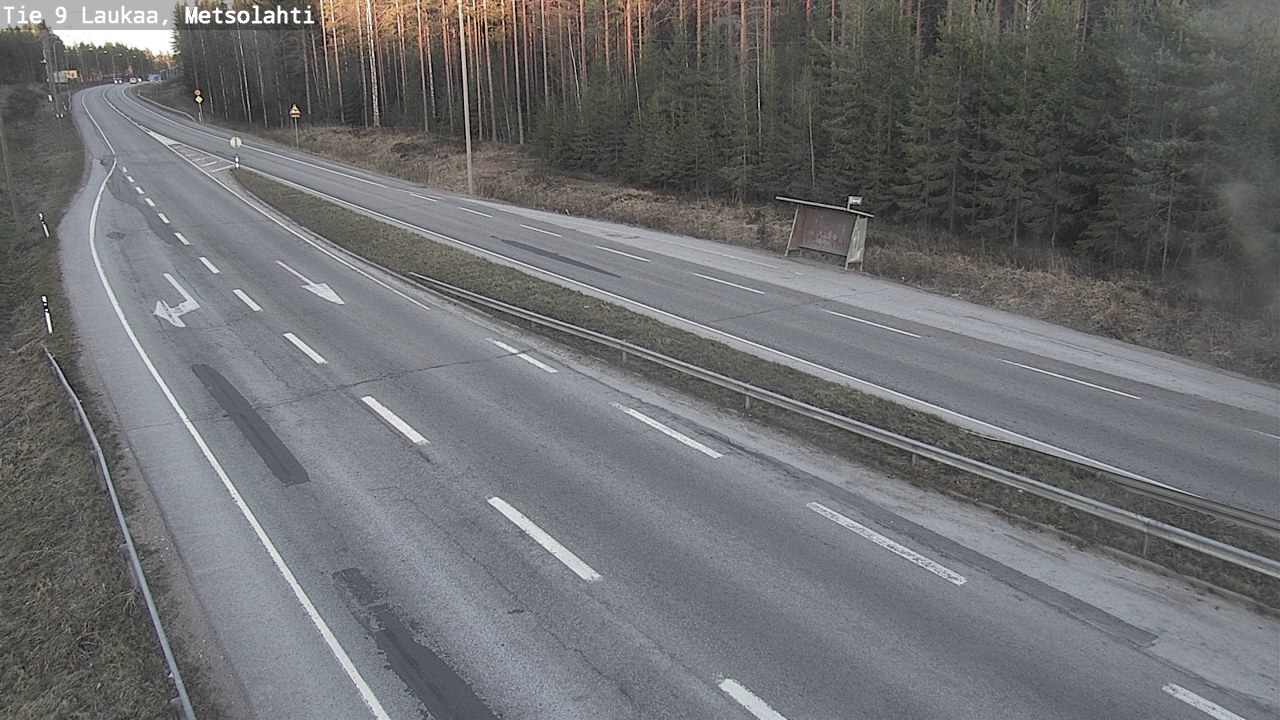 Weather Camera Image Väg 9 Laukaa, Metsolahti, Laukaa, Keski-Suomi