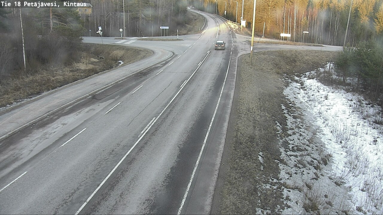 Weather Camera Image Väg 18 Petäjävesi, Kintaus, Petäjävesi, Keski-Suomi