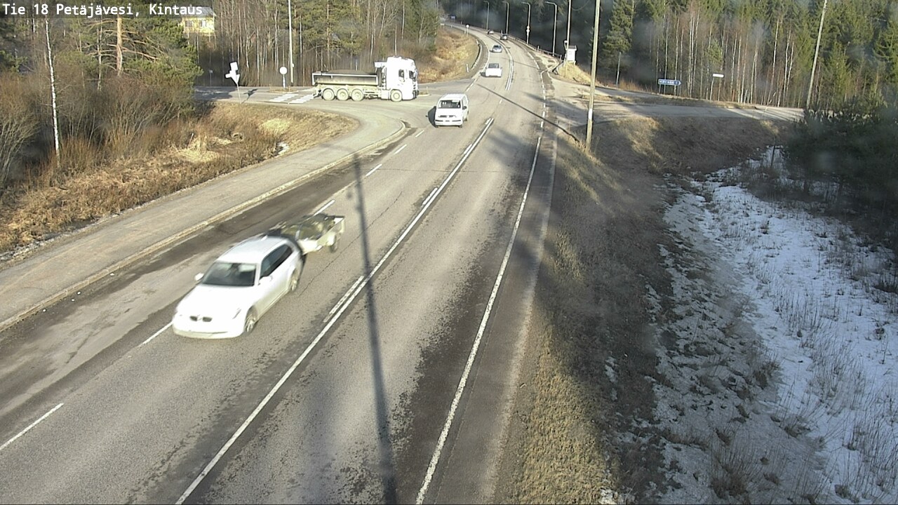 Weather Camera Image Väg 18 Petäjävesi, Kintaus, Petäjävesi, Keski-Suomi