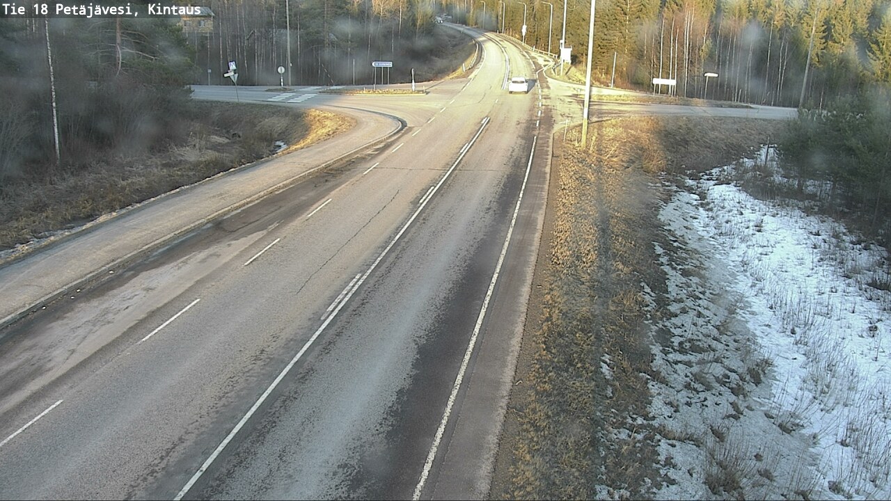 Weather Camera Image Väg 18 Petäjävesi, Kintaus, Petäjävesi, Keski-Suomi