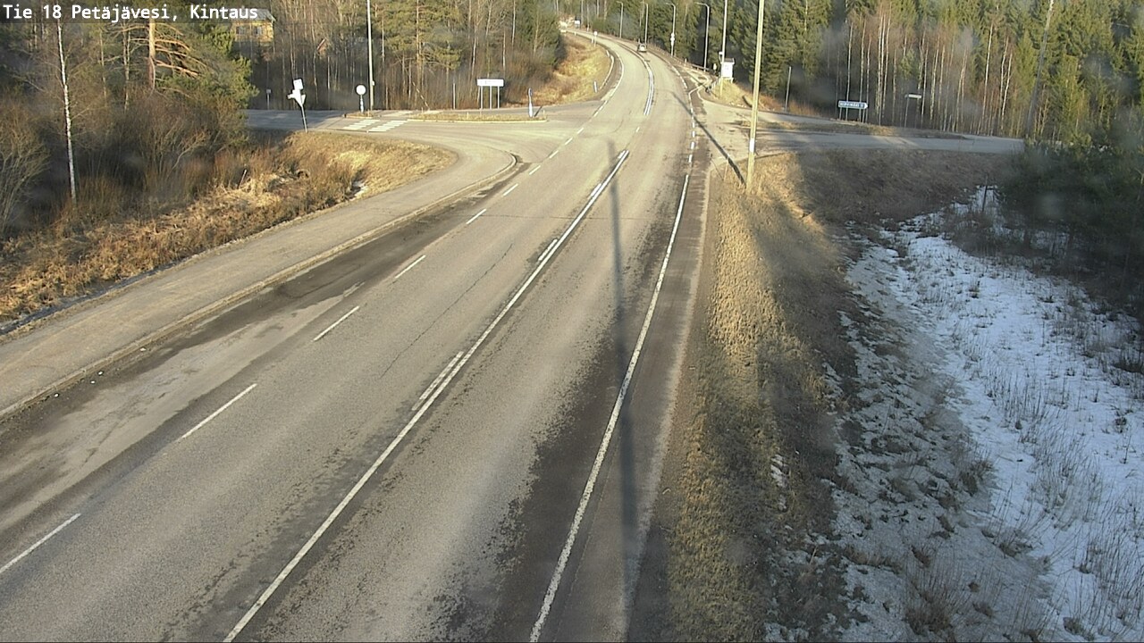 Weather Camera Image Väg 18 Petäjävesi, Kintaus, Petäjävesi, Keski-Suomi