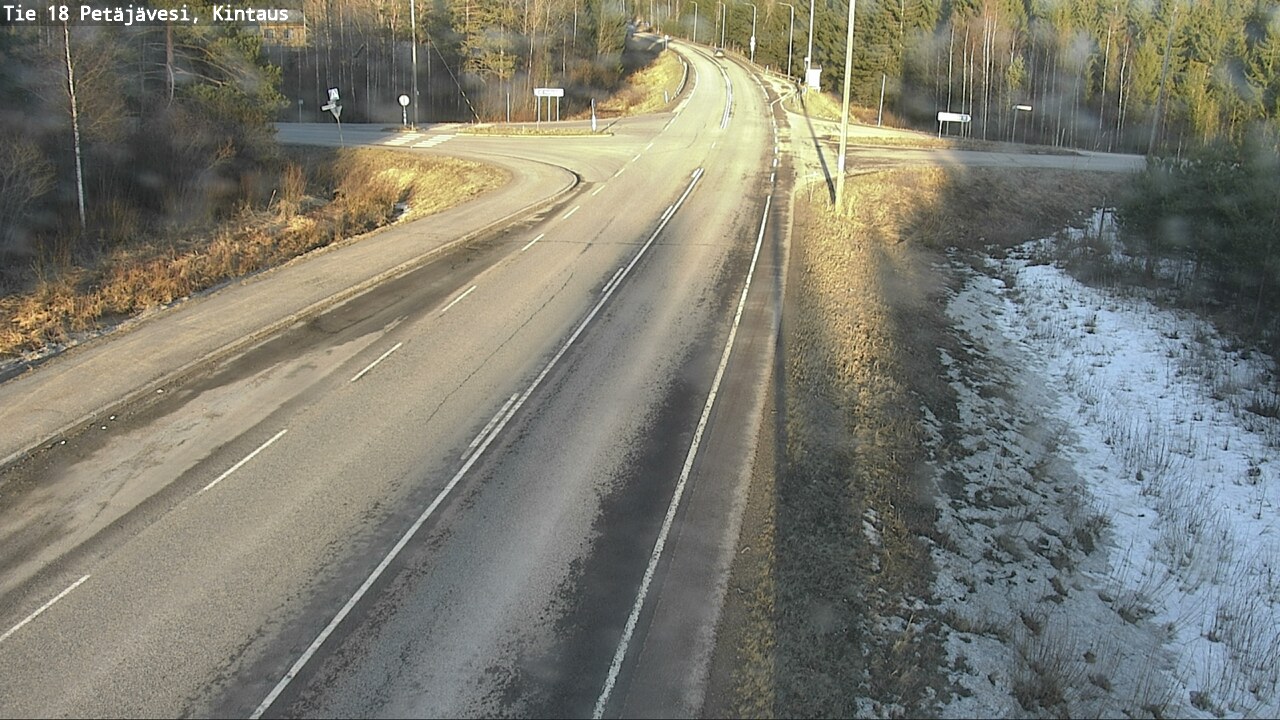 Weather Camera Image Väg 18 Petäjävesi, Kintaus, Petäjävesi, Keski-Suomi