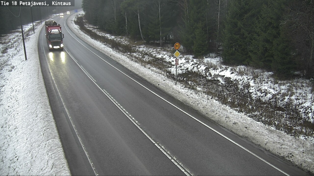 Weather Camera Image Väg 18 Petäjävesi, Kintaus, Petäjävesi, Keski-Suomi