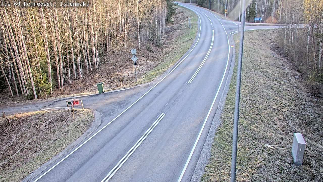Weather Camera Image Väg 69 Konnevesi, Istunmäki, Konnevesi, Keski-Suomi