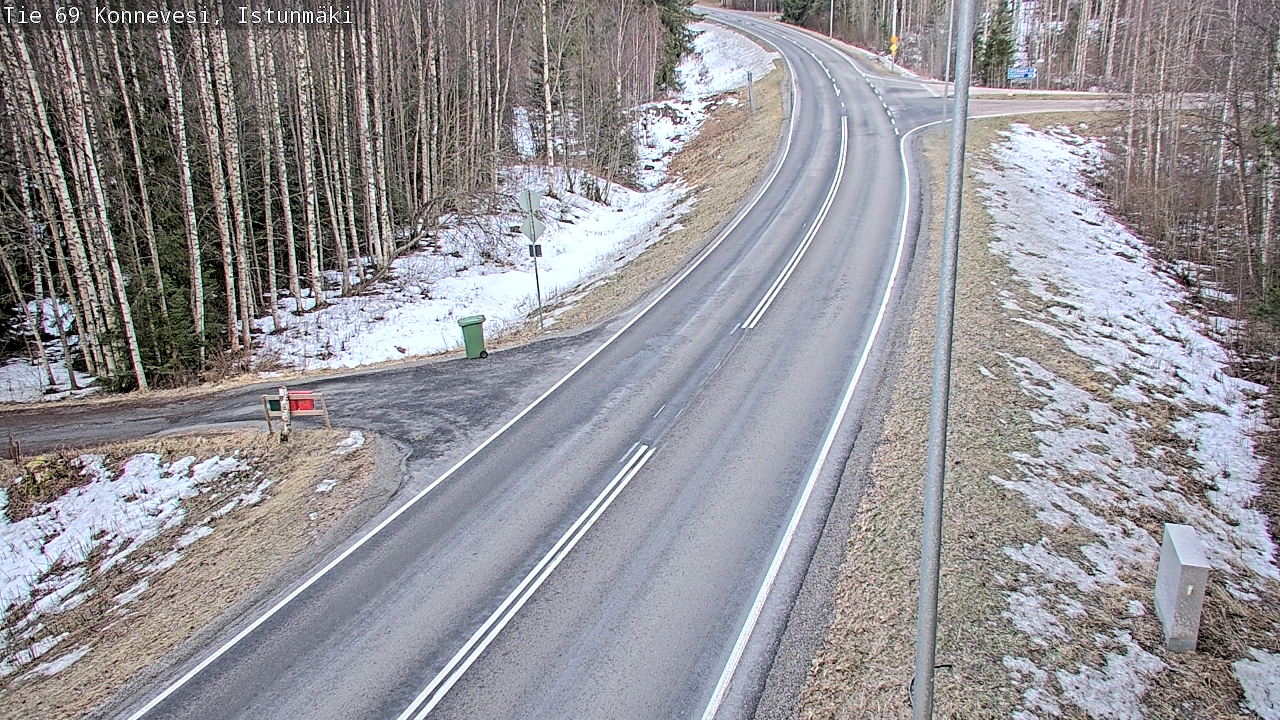 Weather Camera Image Väg 69 Konnevesi, Istunmäki, Konnevesi, Keski-Suomi