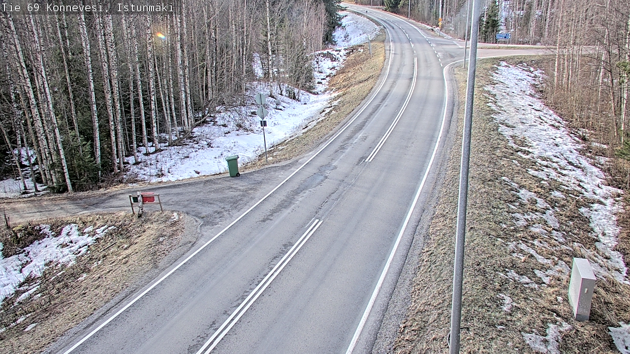 Weather Camera Image Väg 69 Konnevesi, Istunmäki, Konnevesi, Keski-Suomi