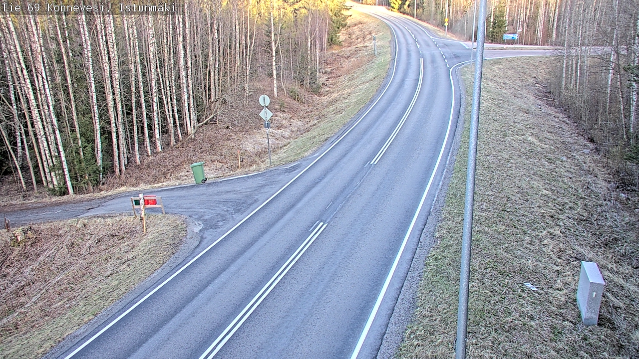 Weather Camera Image Väg 69 Konnevesi, Istunmäki, Konnevesi, Keski-Suomi