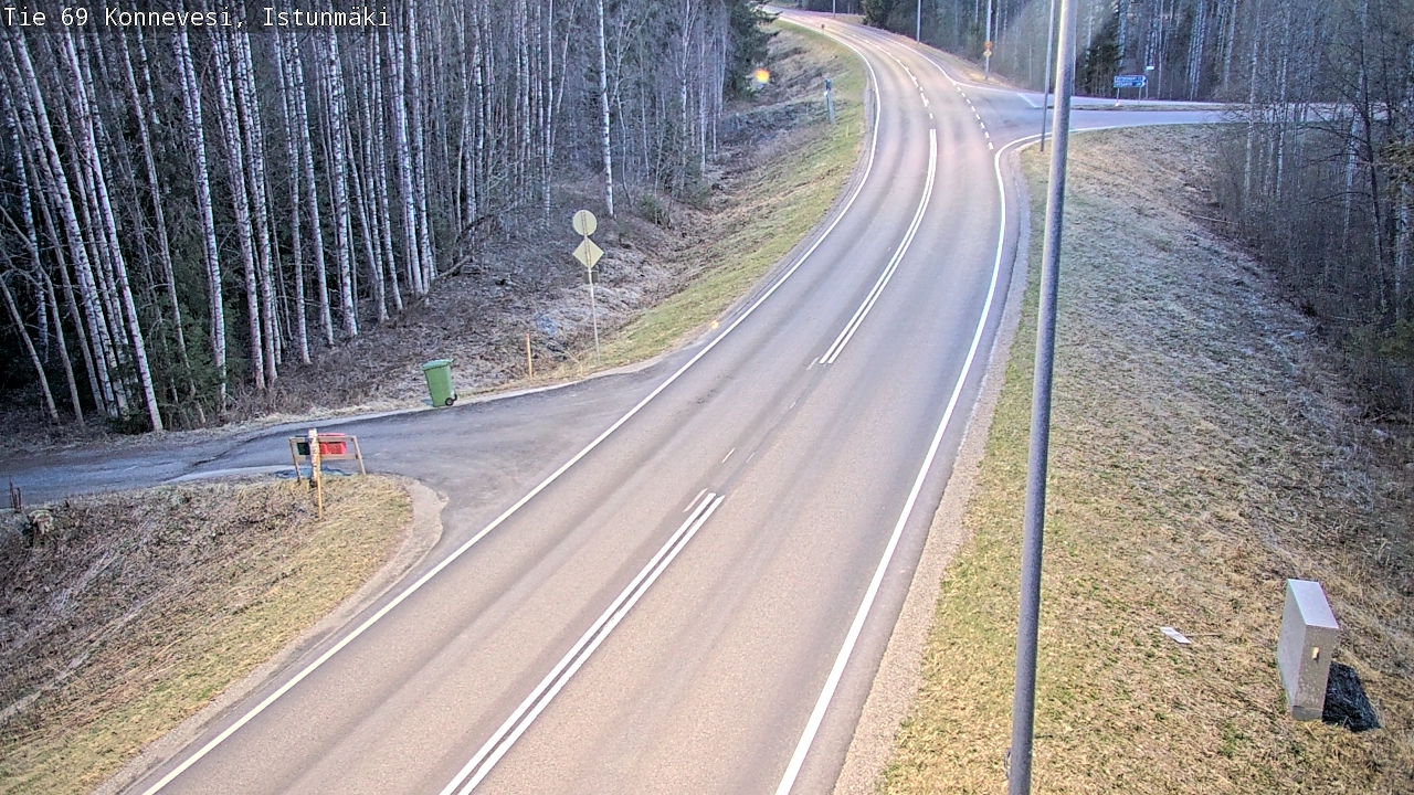 Weather Camera Image Väg 69 Konnevesi, Istunmäki, Konnevesi, Keski-Suomi