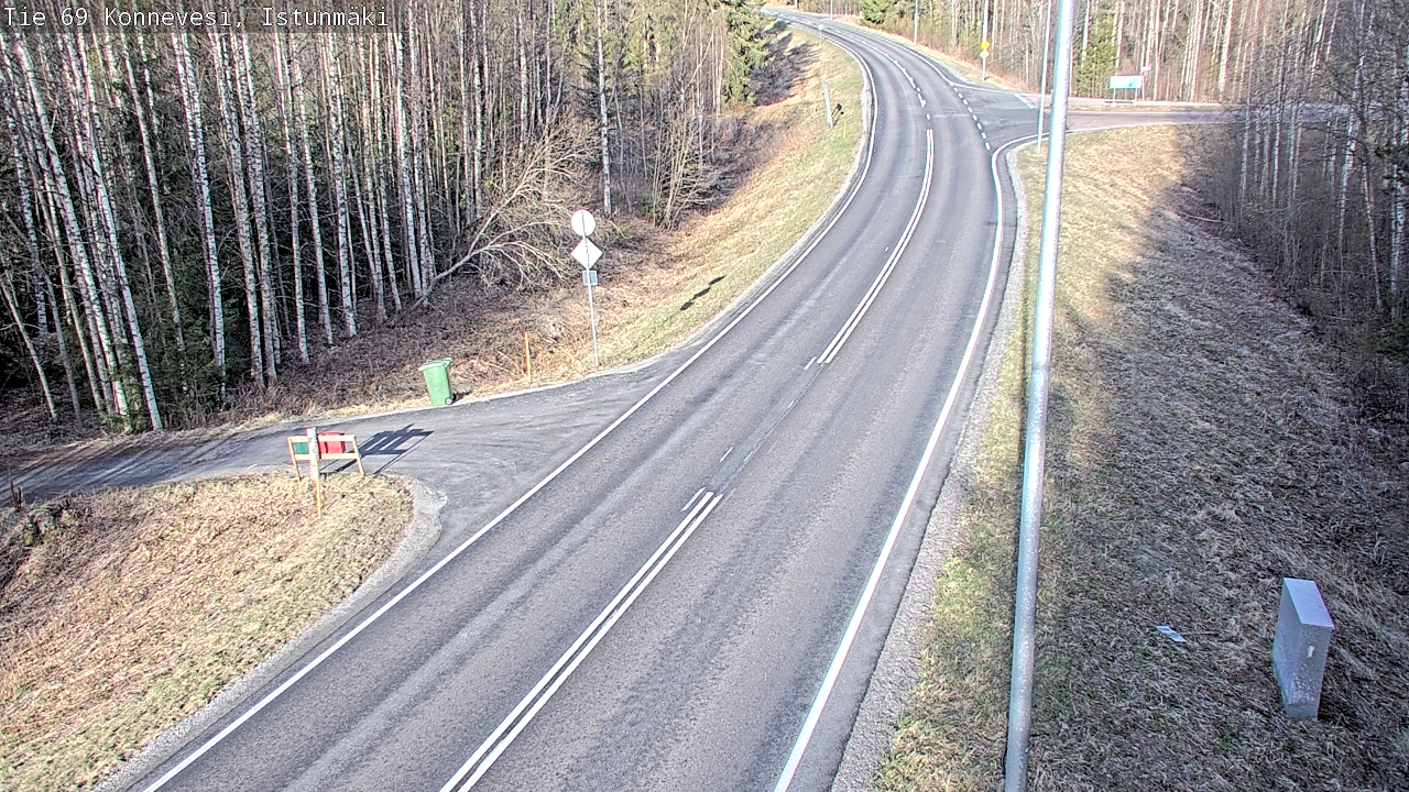 Weather Camera Image Väg 69 Konnevesi, Istunmäki, Konnevesi, Keski-Suomi