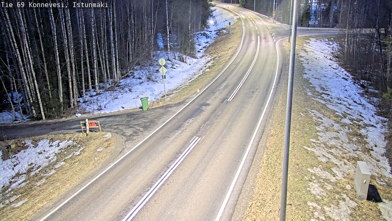 Weather Camera Image Väg 69 Konnevesi, Istunmäki, Konnevesi, Keski-Suomi