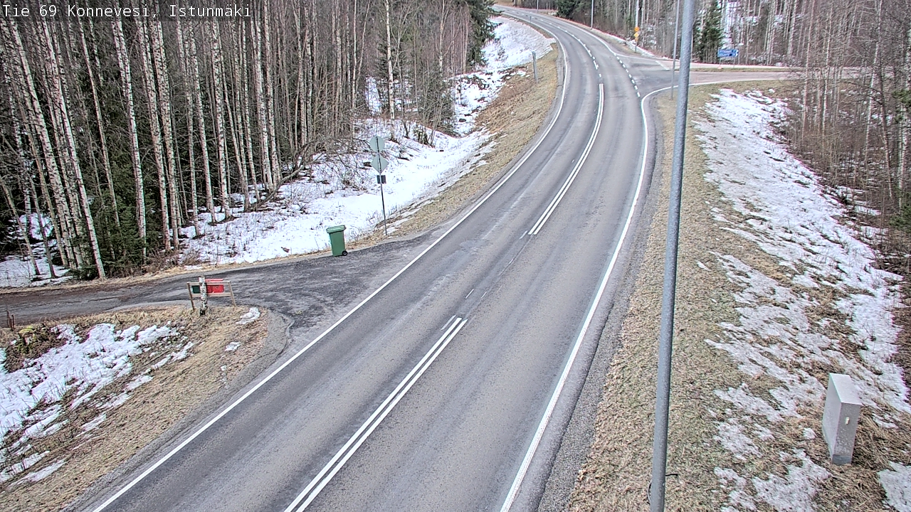 Weather Camera Image Väg 69 Konnevesi, Istunmäki, Konnevesi, Keski-Suomi
