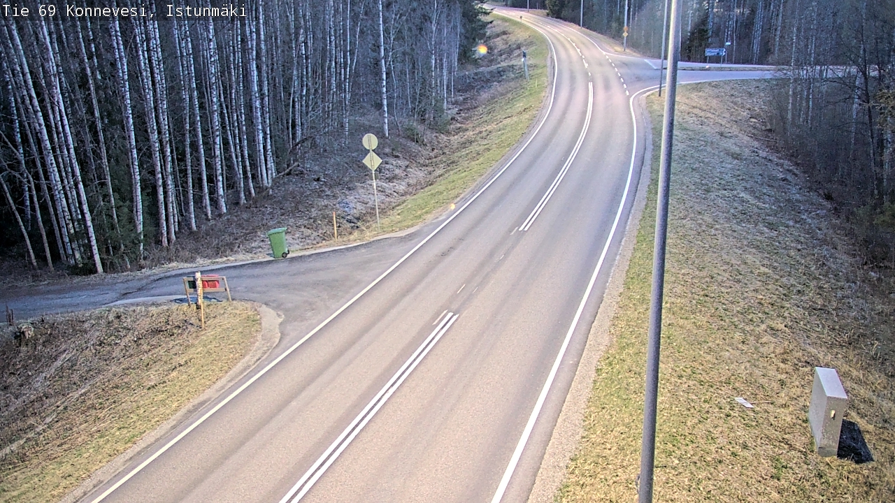 Weather Camera Image Väg 69 Konnevesi, Istunmäki, Konnevesi, Keski-Suomi