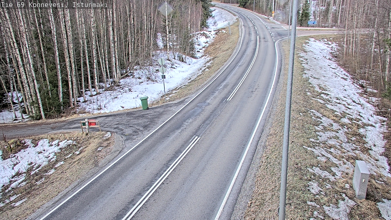 Weather Camera Image Väg 69 Konnevesi, Istunmäki, Konnevesi, Keski-Suomi