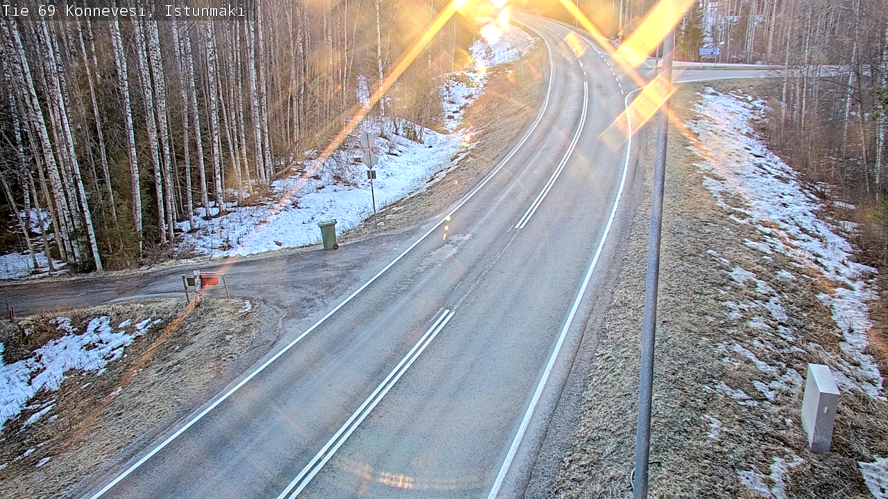 Weather Camera Image Väg 69 Konnevesi, Istunmäki, Konnevesi, Keski-Suomi