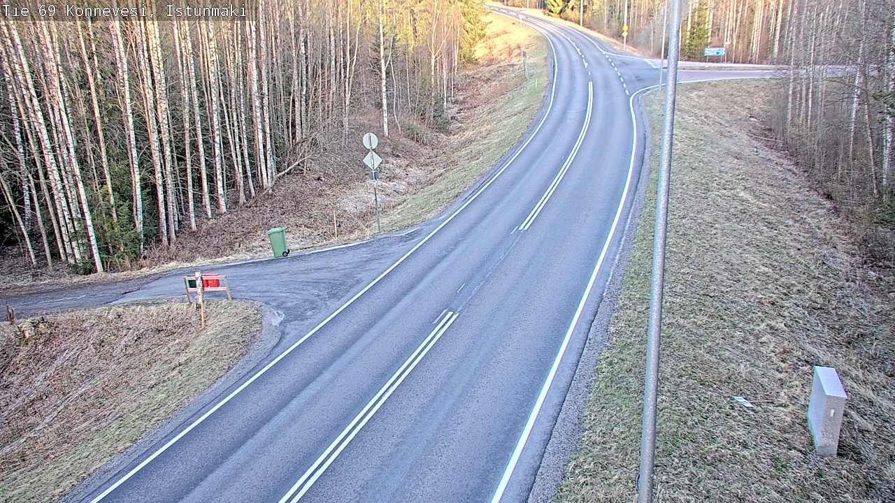 Weather Camera Image Väg 69 Konnevesi, Istunmäki, Konnevesi, Keski-Suomi