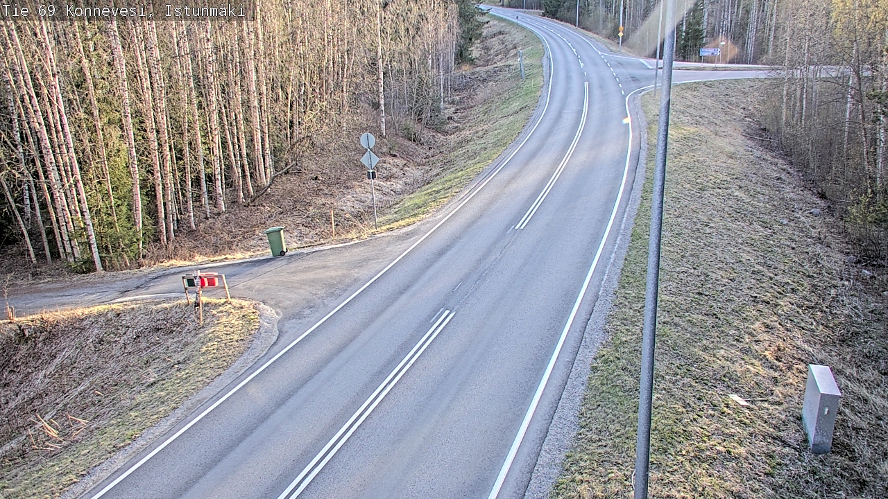 Weather Camera Image Väg 69 Konnevesi, Istunmäki, Konnevesi, Keski-Suomi