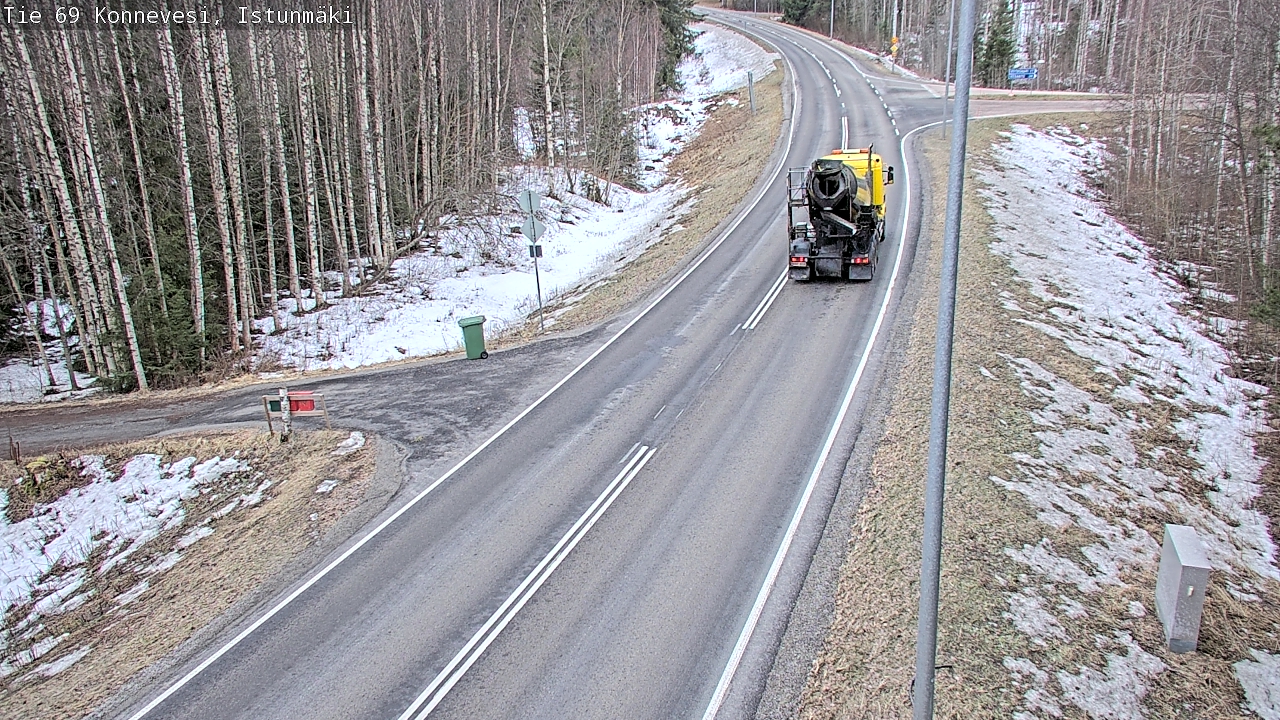 Weather Camera Image Väg 69 Konnevesi, Istunmäki, Konnevesi, Keski-Suomi