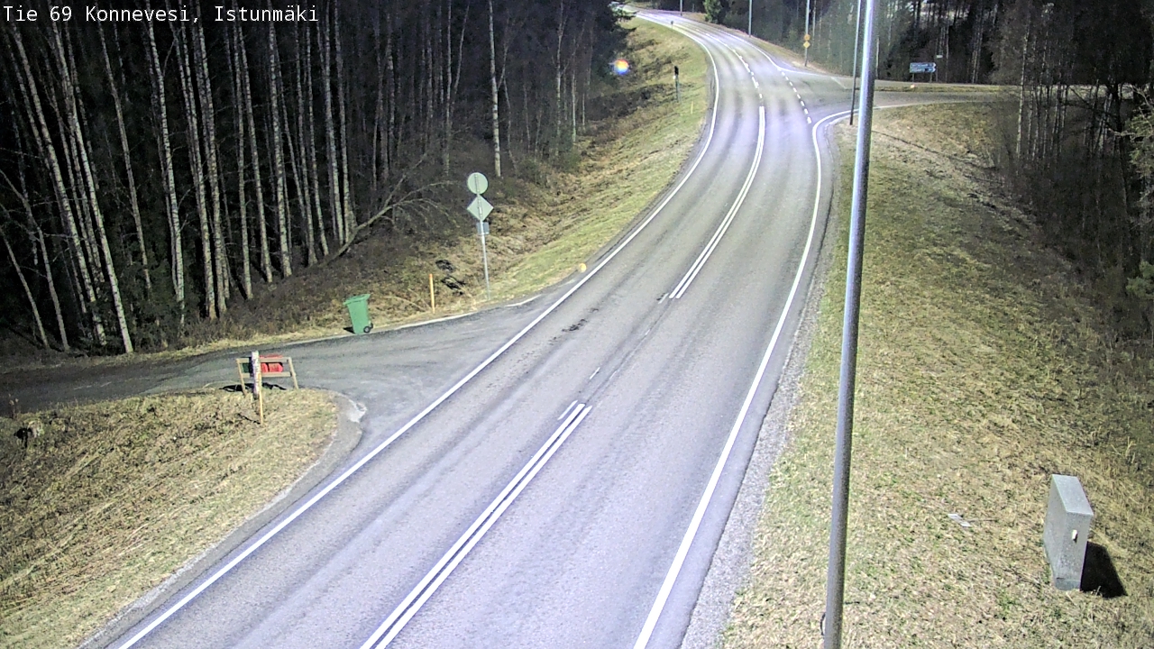 Weather Camera Image Väg 69 Konnevesi, Istunmäki, Konnevesi, Keski-Suomi