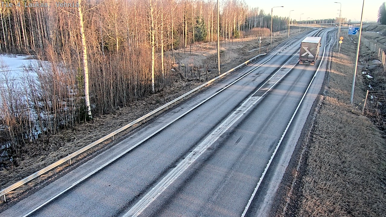 Weather Camera Image Väg 4  Laukaa, Vehniä, Laukaa, Keski-Suomi