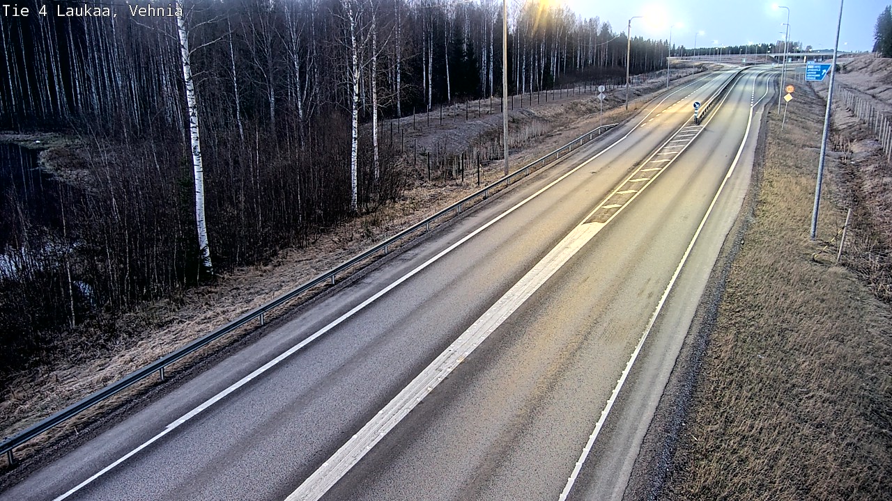 Weather Camera Image Väg 4  Laukaa, Vehniä, Laukaa, Keski-Suomi