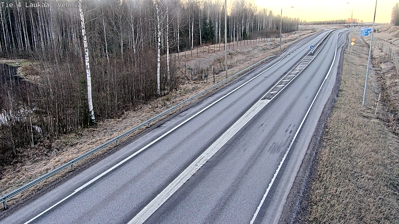 Weather Camera Image Väg 4  Laukaa, Vehniä, Laukaa, Keski-Suomi
