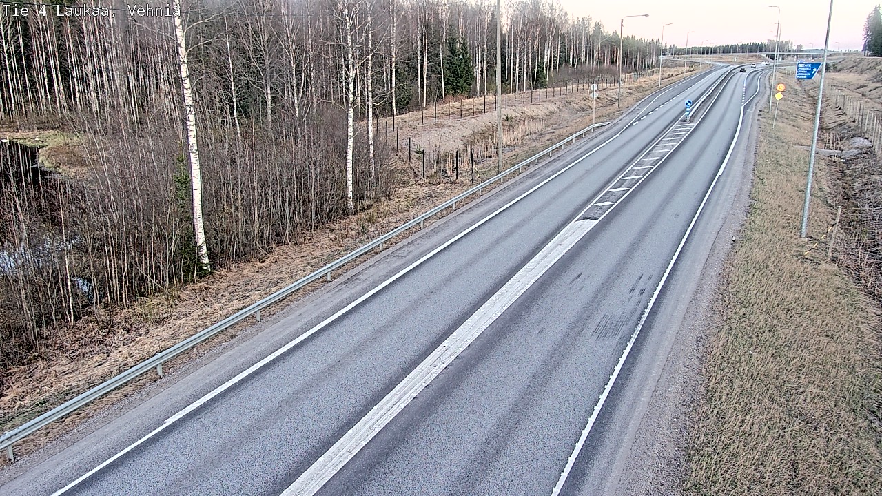 Weather Camera Image Väg 4  Laukaa, Vehniä, Laukaa, Keski-Suomi