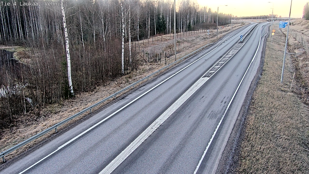 Weather Camera Image Väg 4  Laukaa, Vehniä, Laukaa, Keski-Suomi