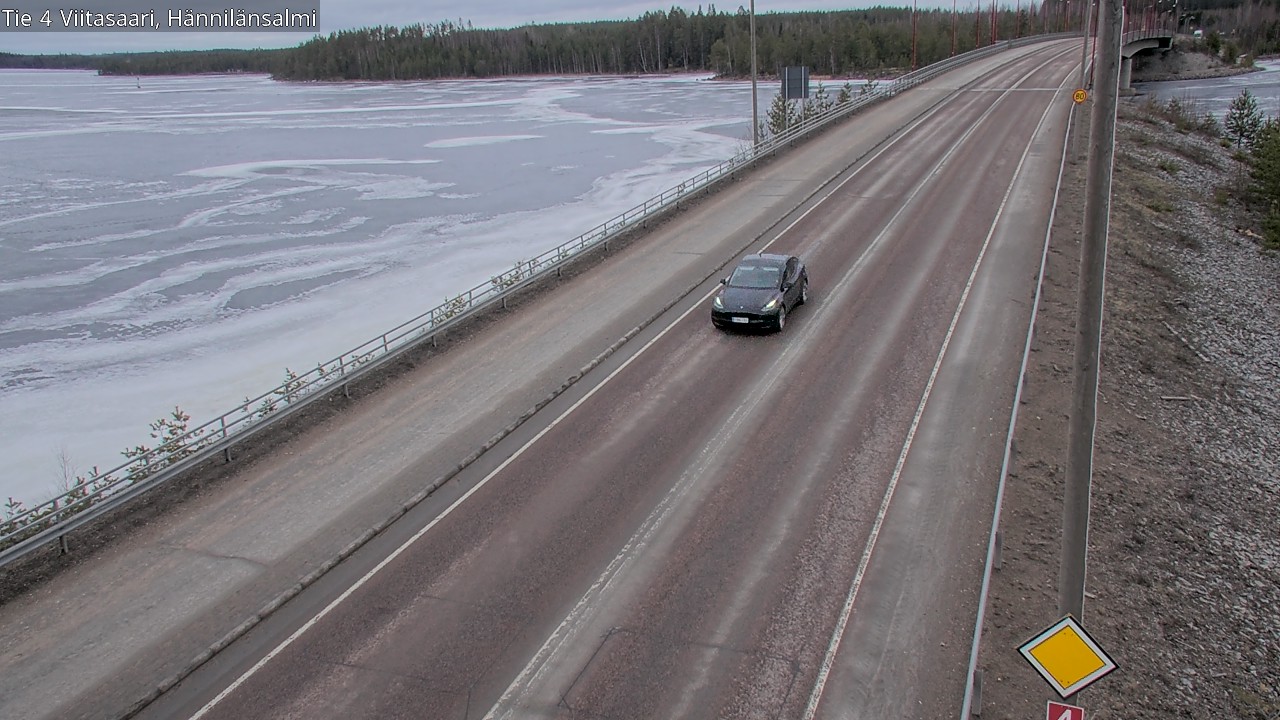 Weather Camera Image Väg 4 Viitasaari Hännilänsalmi, Viitasaari, Keski-Suomi