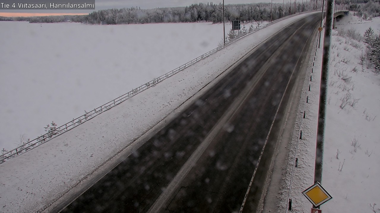 Weather Camera Image Väg 4 Viitasaari Hännilänsalmi, Viitasaari, Keski-Suomi