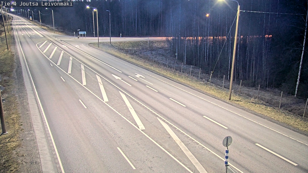 Weather Camera Image Väg 4 Joutsa Leivonmäki, Joutsa, Keski-Suomi