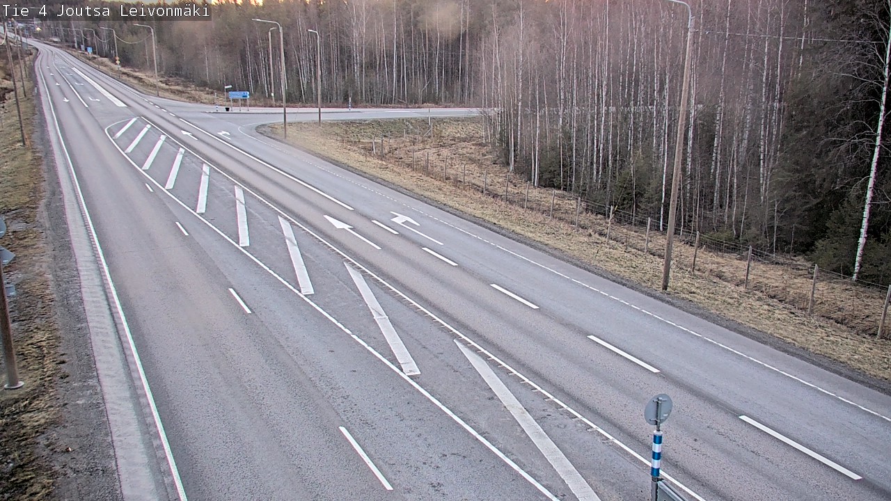 Weather Camera Image Väg 4 Joutsa Leivonmäki, Joutsa, Keski-Suomi