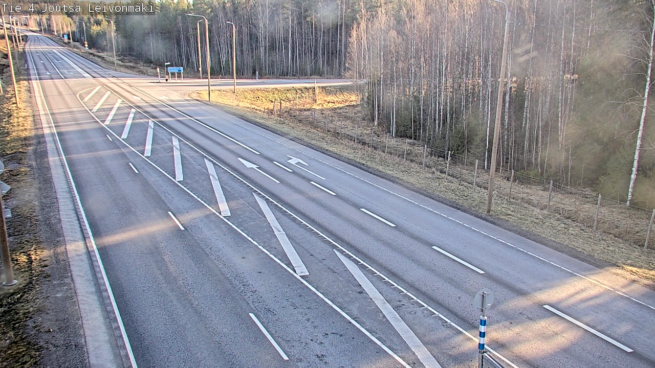 Weather Camera Image Road 4 Joutsa Leivonmäki, Joutsa, Keski-Suomi