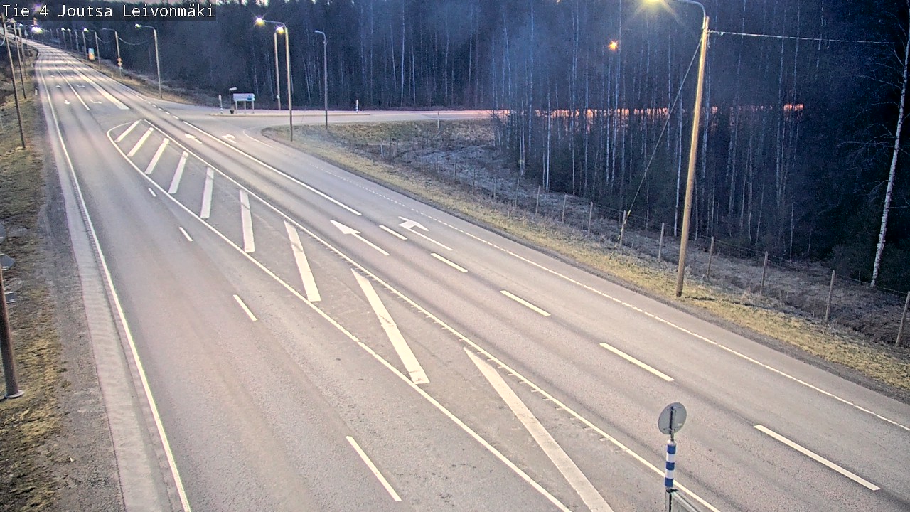 Weather Camera Image Väg 4 Joutsa Leivonmäki, Joutsa, Keski-Suomi