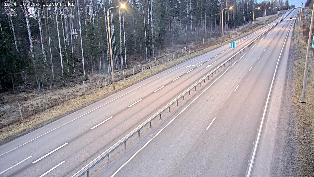 Weather Camera Image Road 4 Joutsa Leivonmäki, Joutsa, Keski-Suomi