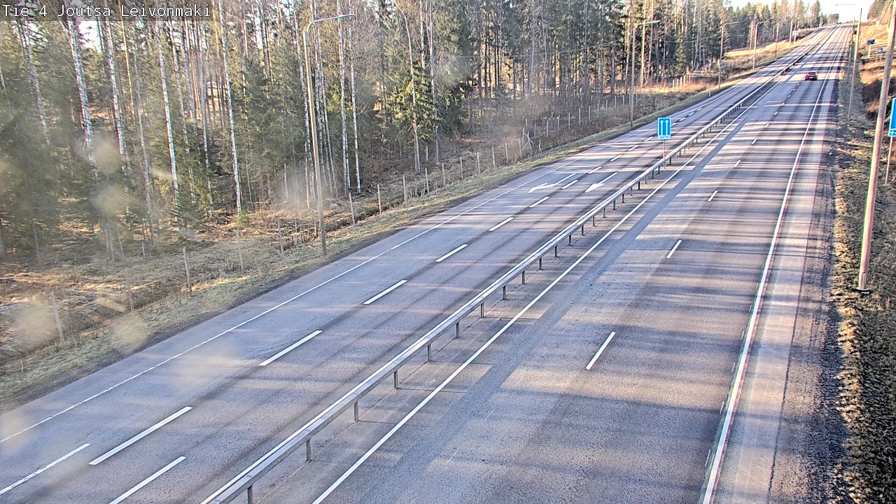 Weather Camera Image Road 4 Joutsa Leivonmäki, Joutsa, Keski-Suomi