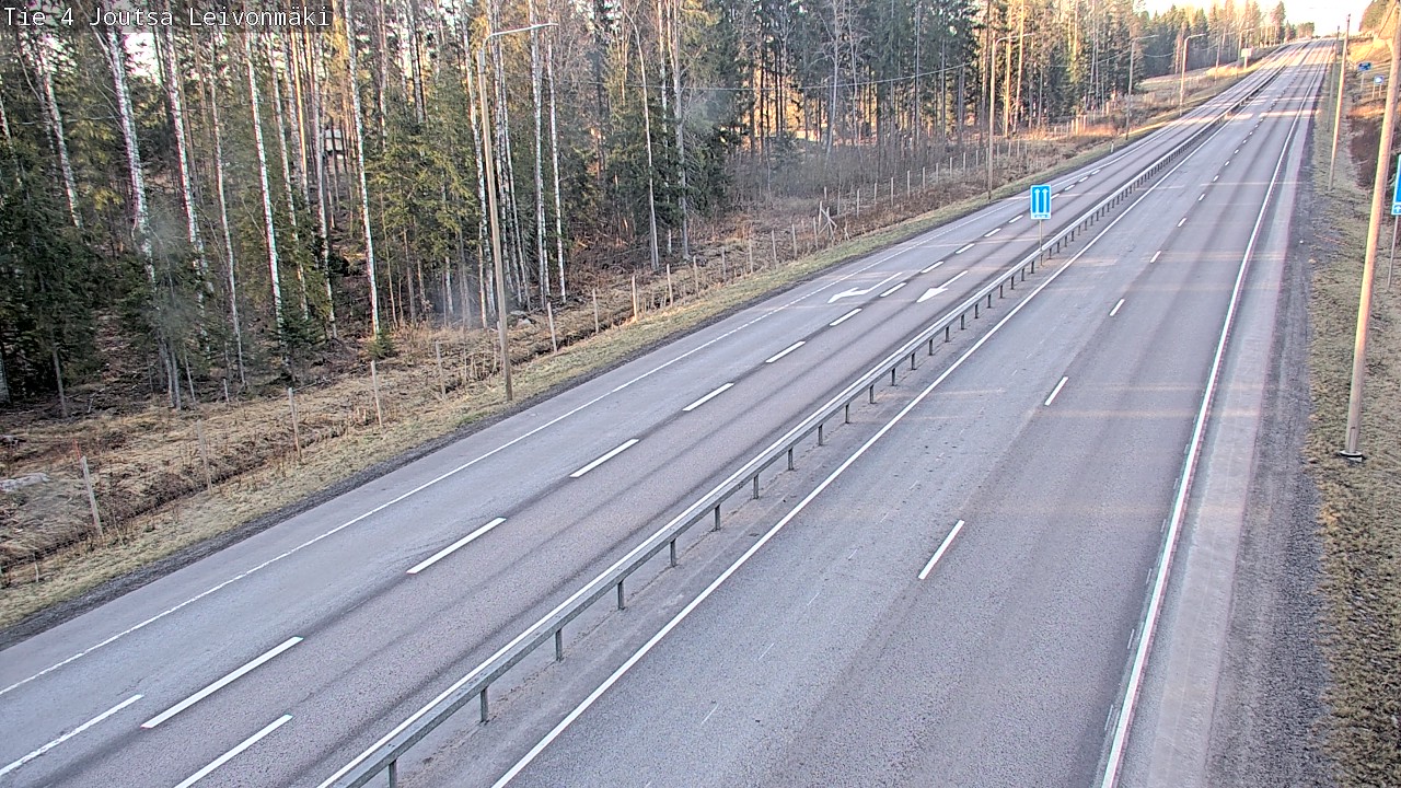 Weather Camera Image Road 4 Joutsa Leivonmäki, Joutsa, Keski-Suomi