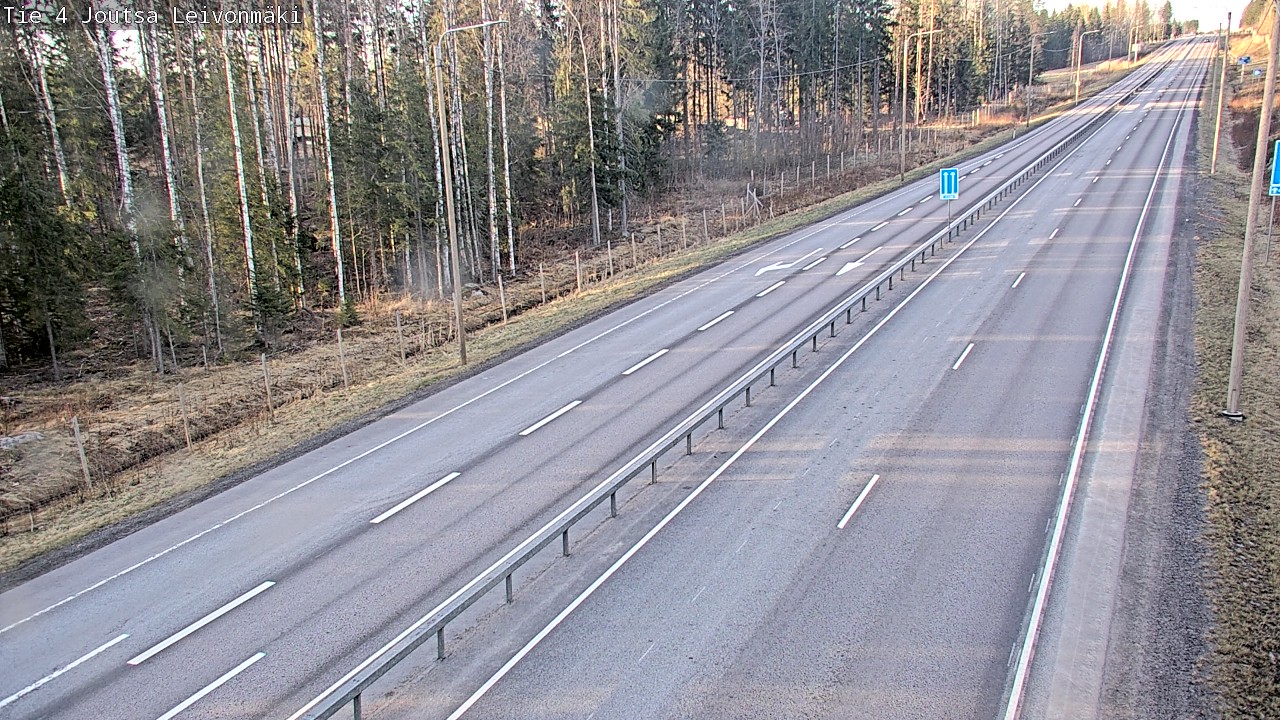 Weather Camera Image Road 4 Joutsa Leivonmäki, Joutsa, Keski-Suomi