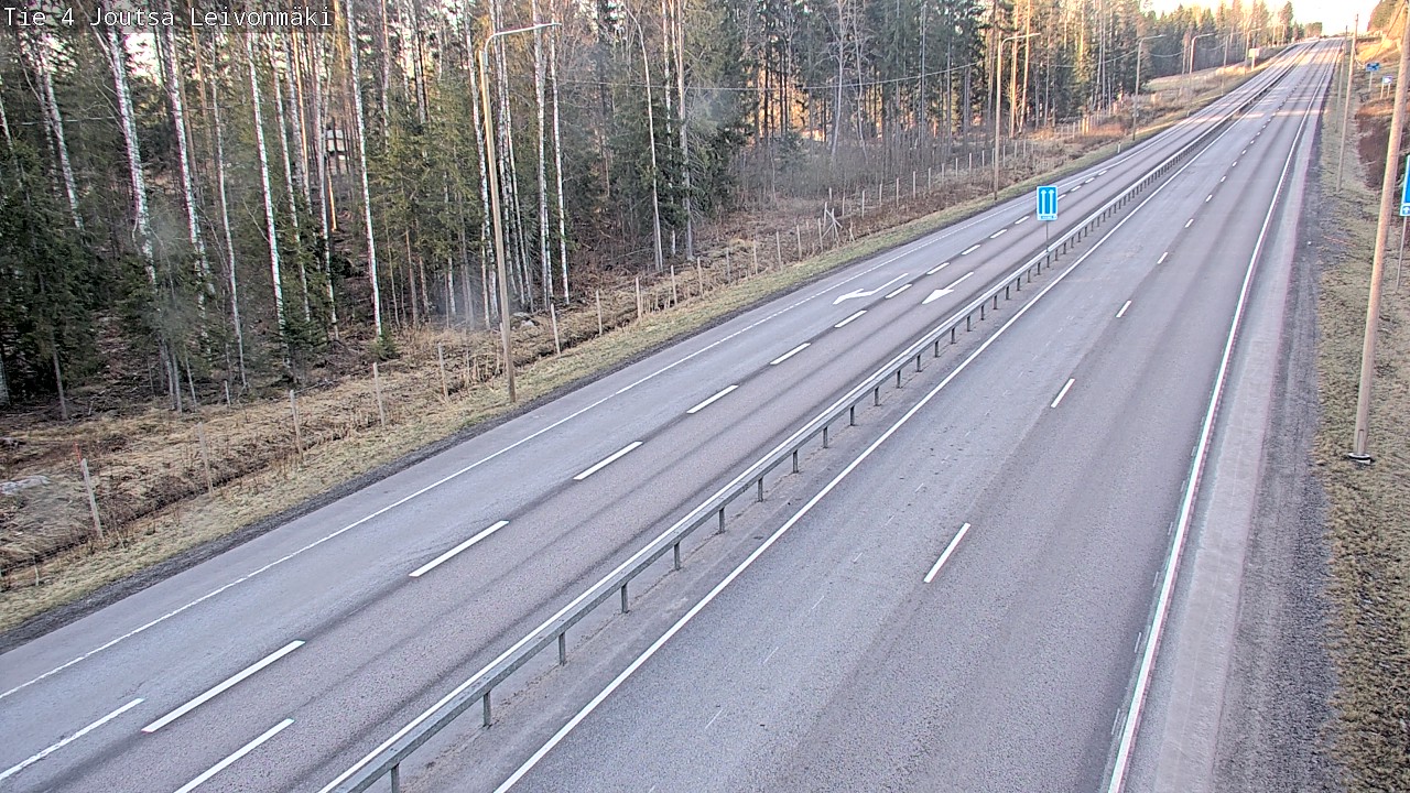 Weather Camera Image Road 4 Joutsa Leivonmäki, Joutsa, Keski-Suomi