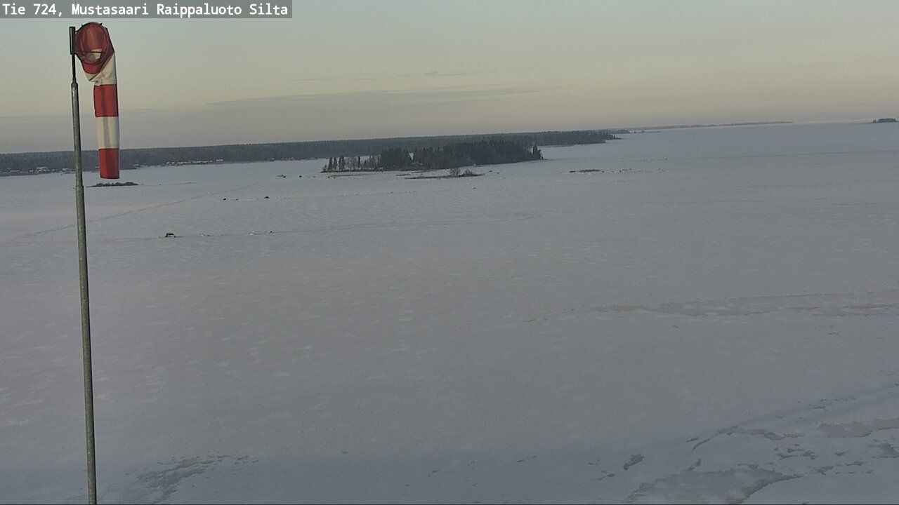 Weather Camera Image Road 724 Mustasaari, Raippaluoto, bridge, Mustasaari, Pohjanmaa