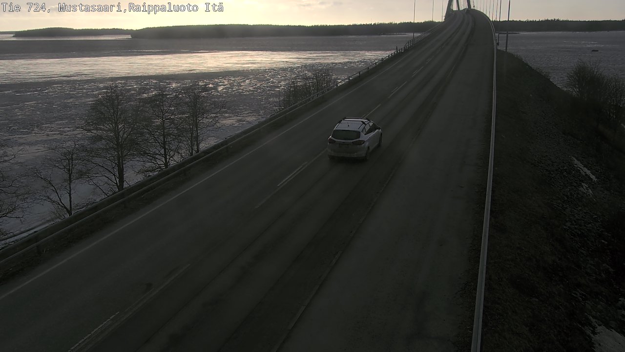 Weather Camera Image Road 724 Mustasaari, Raippaluoto, Fjärdskäret, Mustasaari, Pohjanmaa