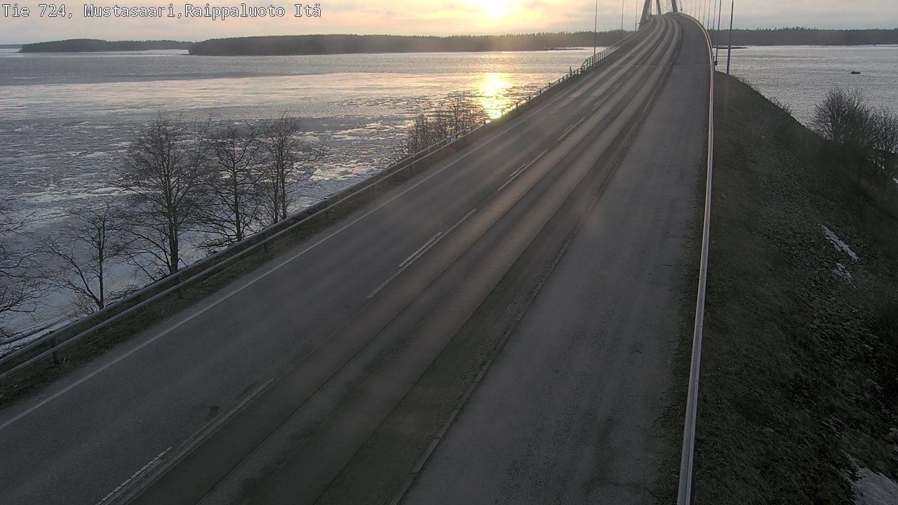 Weather Camera Image Road 724 Mustasaari, Raippaluoto, Fjärdskäret, Mustasaari, Pohjanmaa
